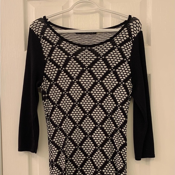 Ivanka Trump Dresses & Skirts - Ivanka Trump, Medium, Black and White Bodycon Dress